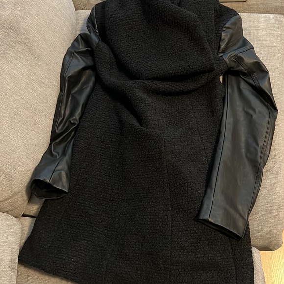 Gorgeous brand new winter jacket! - Picture 6 of 7